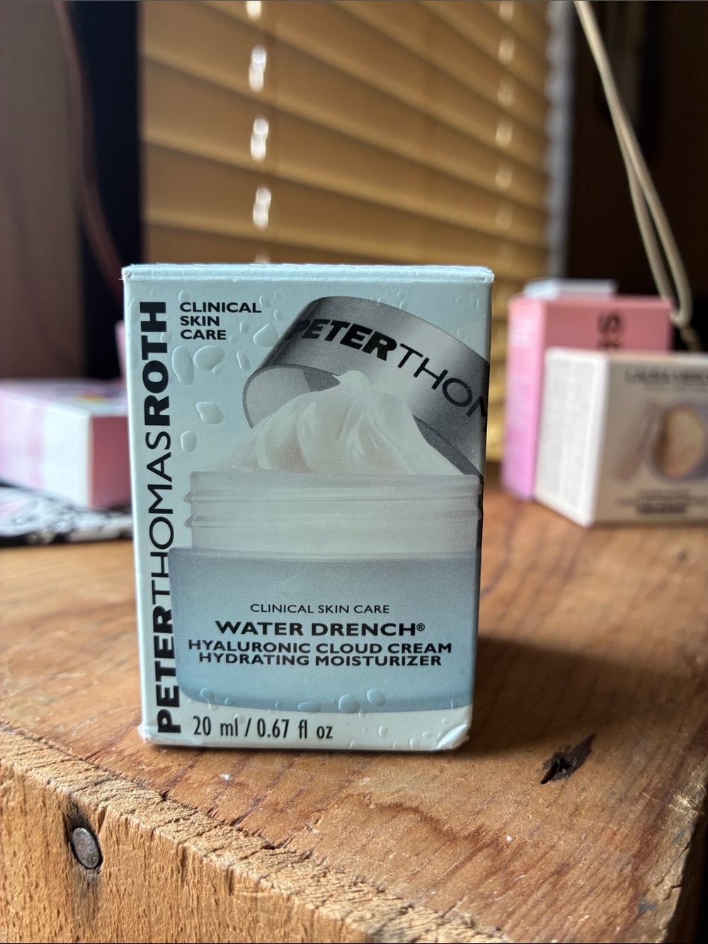 Peter Thomas Roth Water Drench Hyaluronic Cloud Cream - Light Blue and White